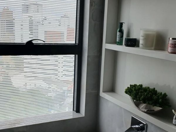 Garanta o controle da luminosidade com película fumê em Corguinho