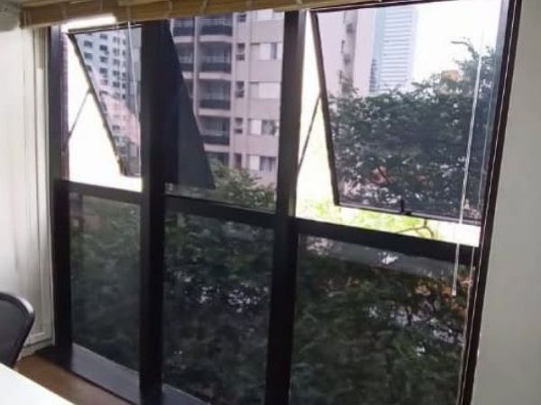 Controle a luminosidade com película para janelas